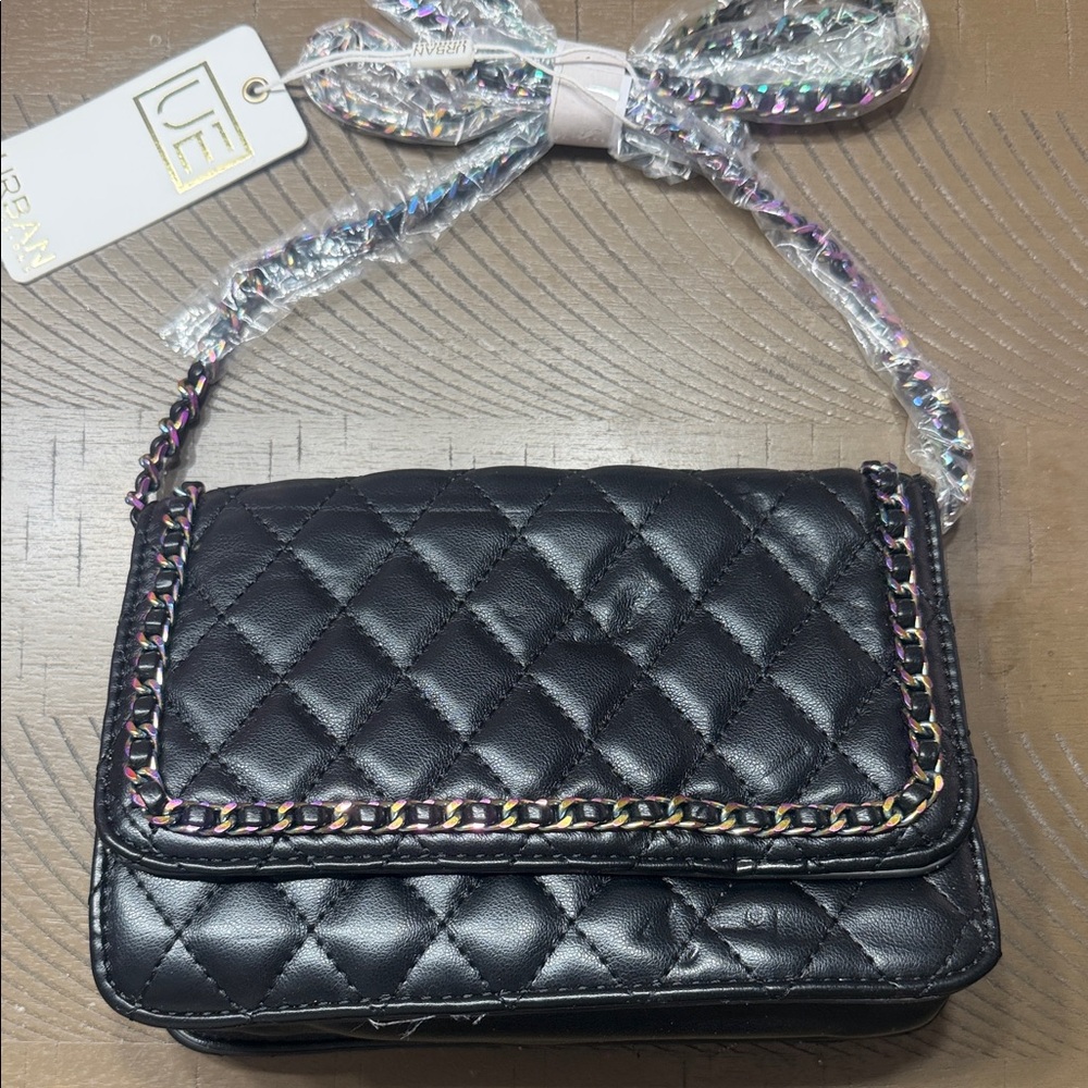 Urban Expressions Black Quilted Crossbody Bag
